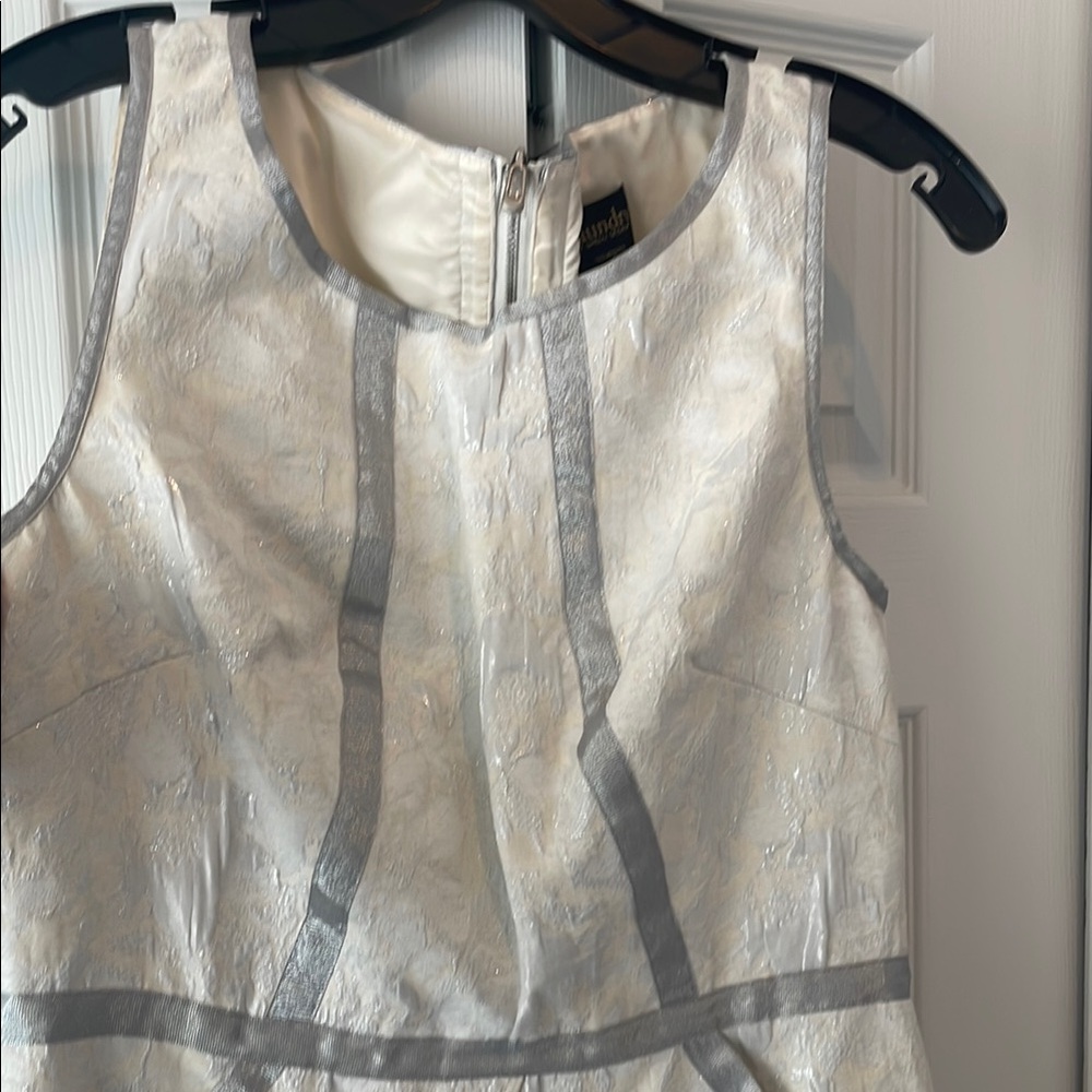 Laundry Elegant White and Silver Dress size 8